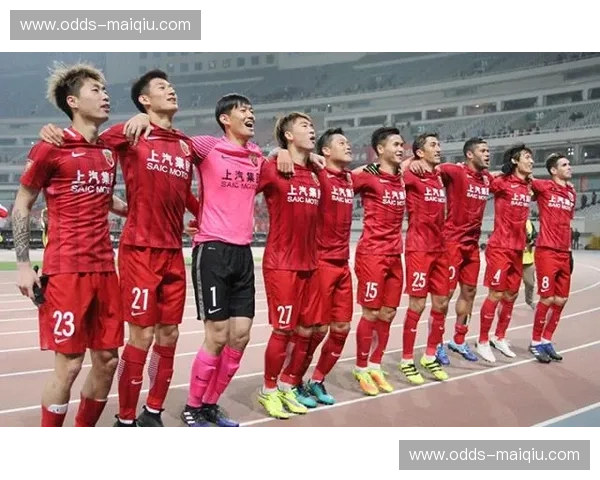 巅峰对决，永不落幕的传奇——恒大vs香港经典战役回眸